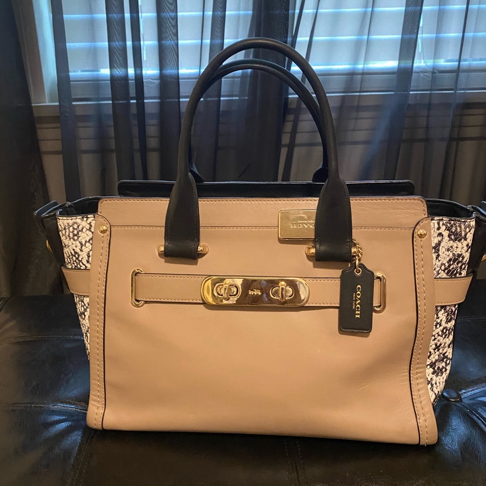 Coach Swagger satchel
